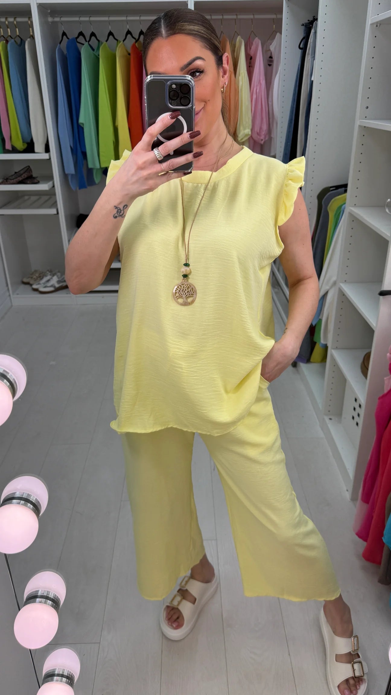 Delia Set