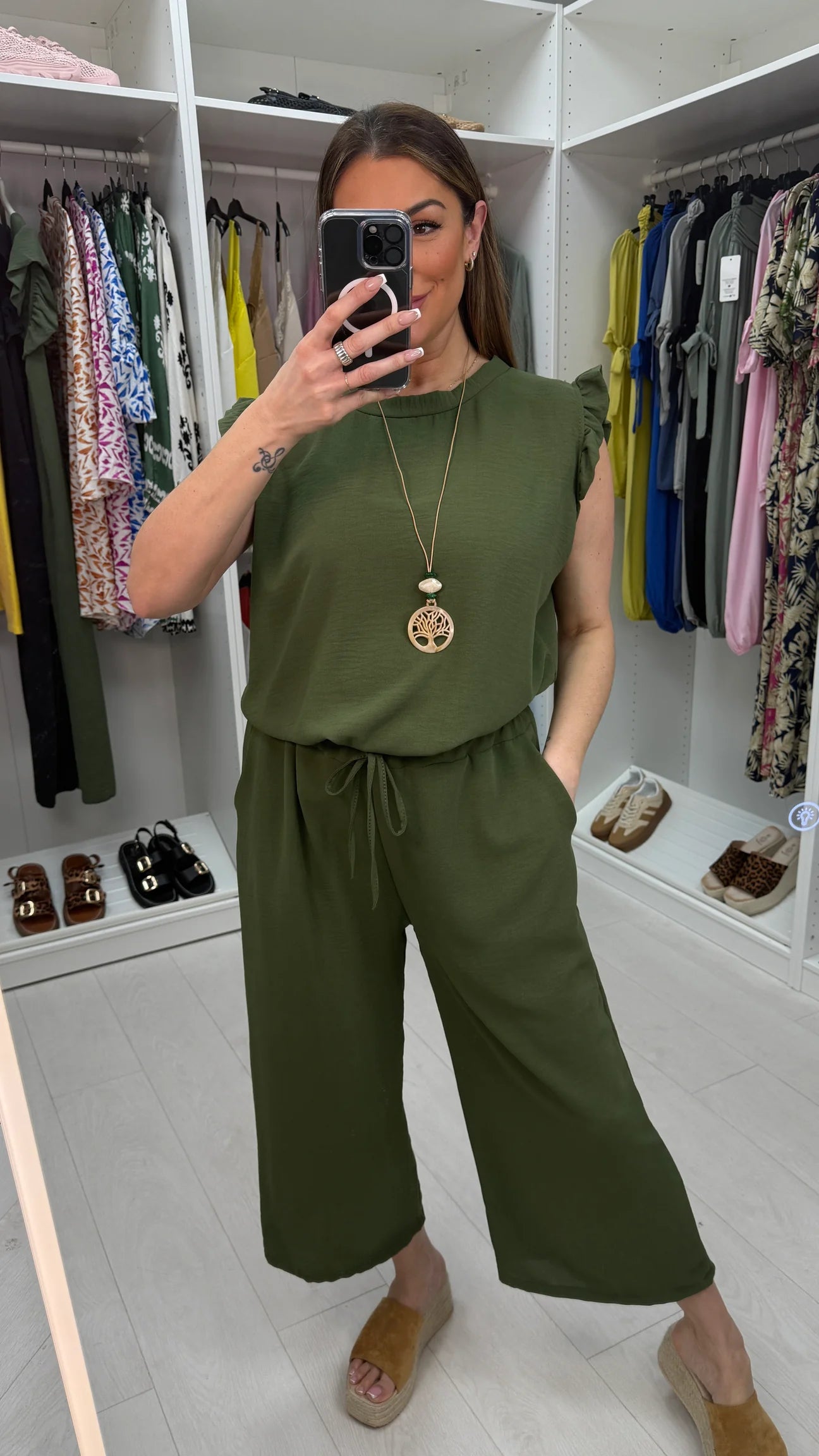 Delia Set